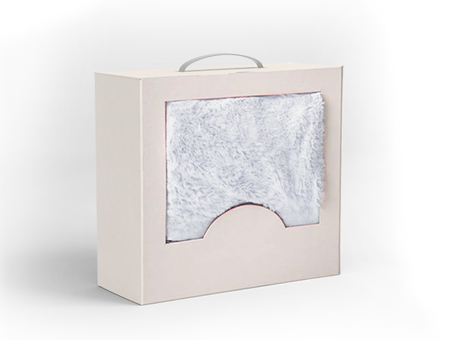Картонный чемоданчик с ручкой из мелованного белого микрогофрокартона, с прозрачным окном, 420х350х80 мм